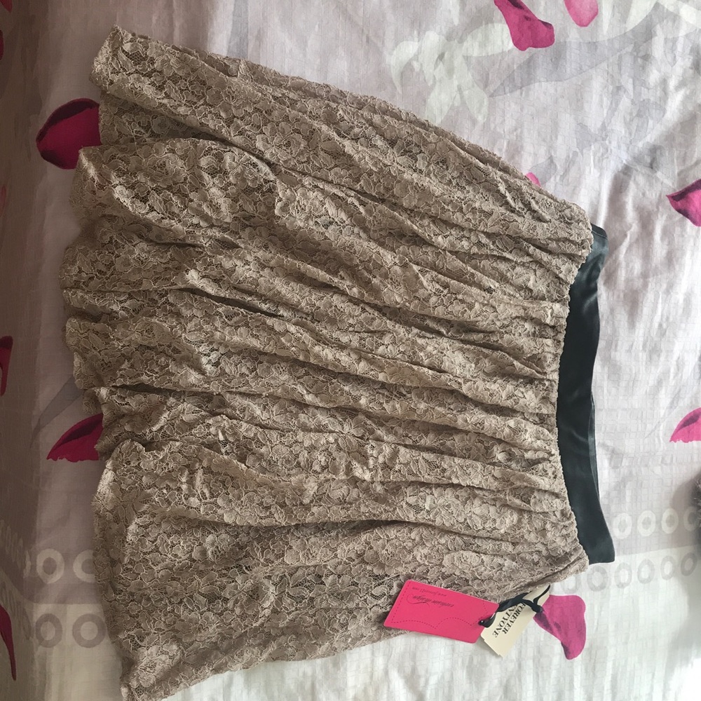 Forever 21 short skirt